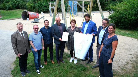 Bescheidübergabe für Spielplatz Motzstraße Magdeburg Stadtfeld