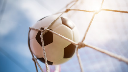 Fußball im Tor