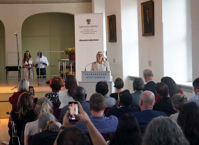 Die Beauftragte der Bundesregierung für Migration, Flüchtlinge und Integration sowie für Antirassismus, Staatsministerin Natalie Pawlik