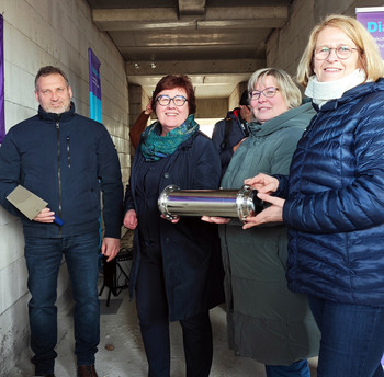 Sozialministerin besucht feierliche Zeitkapsellegung für die zukünftige Pflegeeinrichtung in Osterwieck