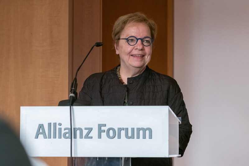 Staatssekretärin Beate Bröcker bei der Vorstellung des 30. Deutschen Herzberichts in Berlin